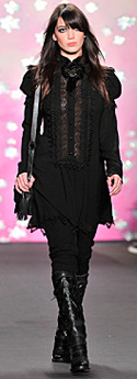 ©2009 ANNA SUI：アナスイ